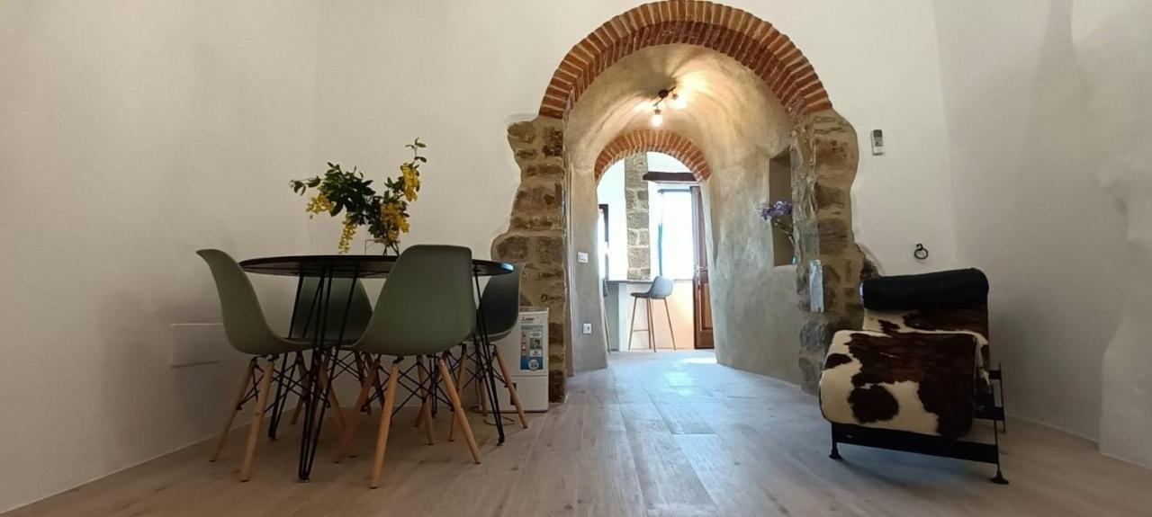 Casa Angolo Cantina Nel Castello Montegiovi Bagian luar foto